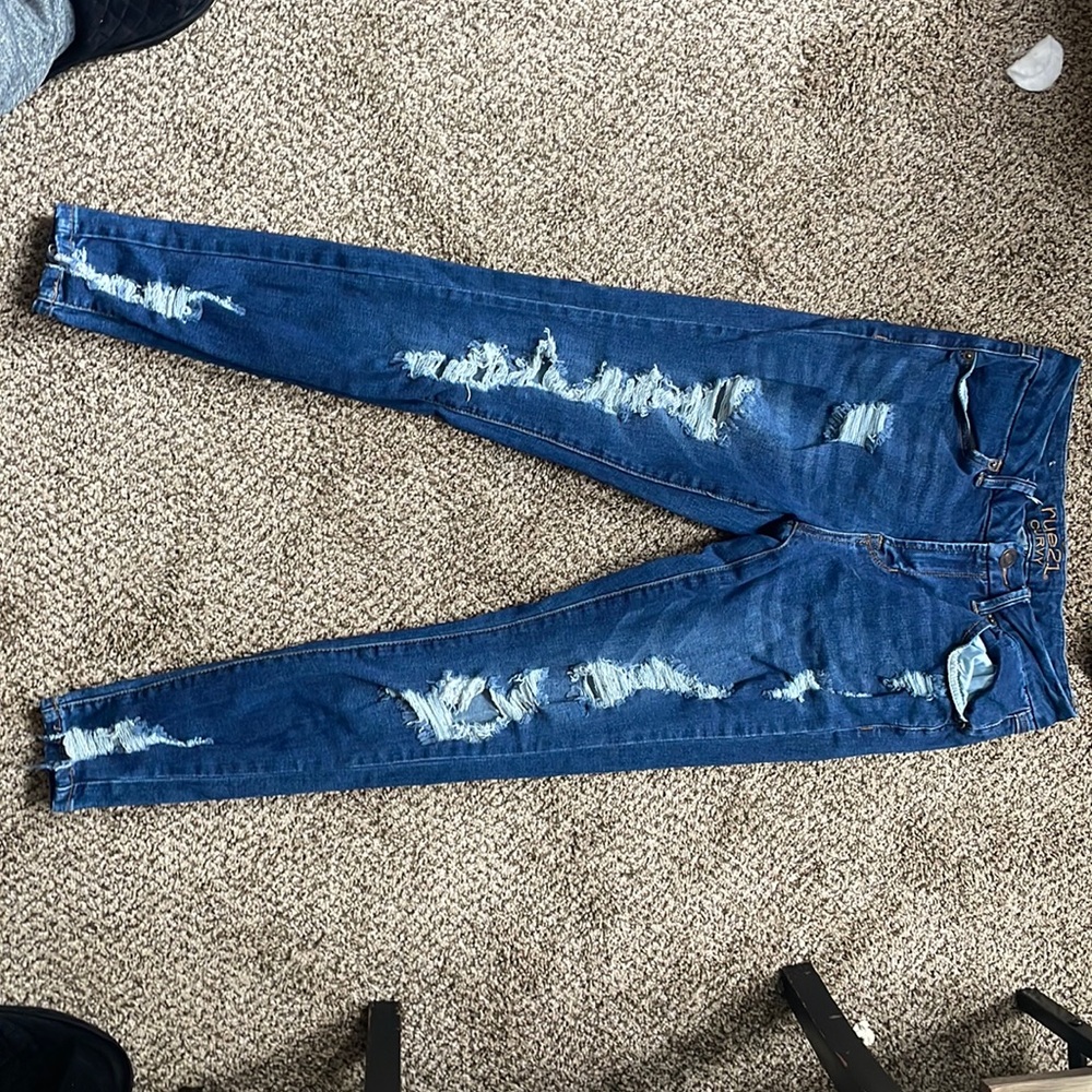 Curvy skinny jeans